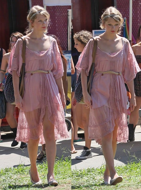 Taylor Swift is seen leaving Melrose and Fairfax flea market in Los Angeles