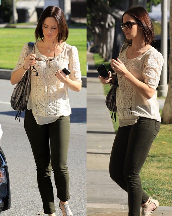 Emily Blunt arrives at her hotel in Beverly Hills on January 12, 2012
