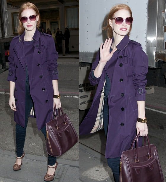 Jessica Chastain donned a stunning plum Burberry Queensbury trench coat that perfectly complemented her simple top and navy jeans