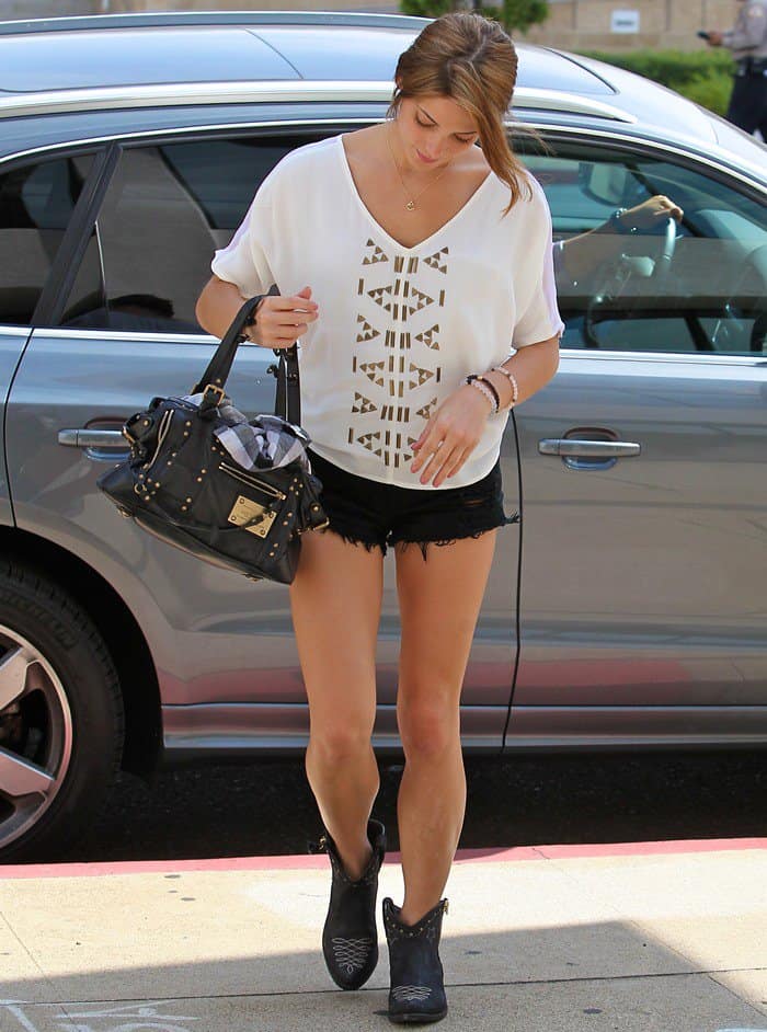 Ashley Greene Brings Louis Vuitton’s ‘Rivets’ Handbag to the Office