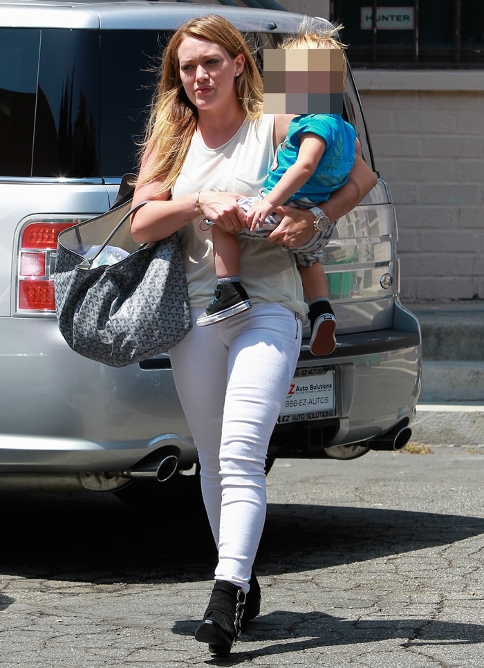 Hilary Duff takes her son, Luca Cruz Comrie, to a play date and lunch
