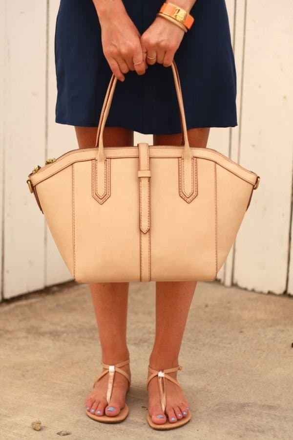 Ashley Tarkington Jackel matched her sandals with a J. Crew tote bag