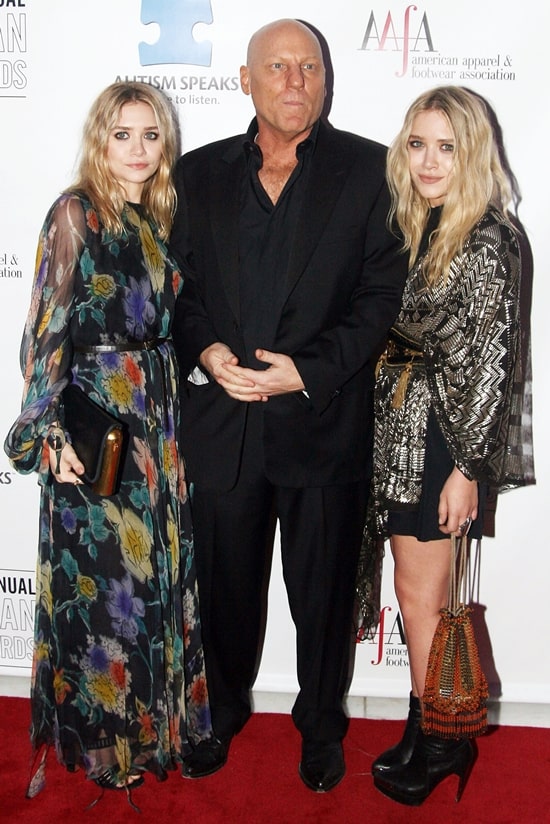 Ashley Olsen, Steve Madden and Mary-Kate Olsen at the 32nd Annual AAFA American Image Awards sponsored by the American Apparel & Footwear Association benefitting Autism Speaks at the Grand Hyatt Hotel at Grand Central, New York City, on May 26, 2010