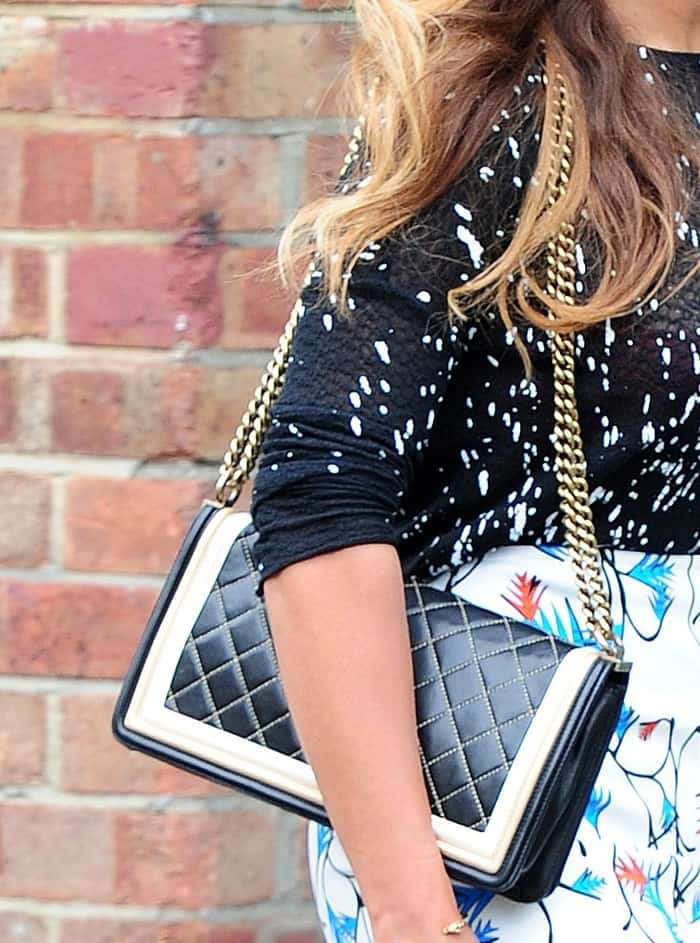 Beyonce totes a gorgeous Chanel Boy purse