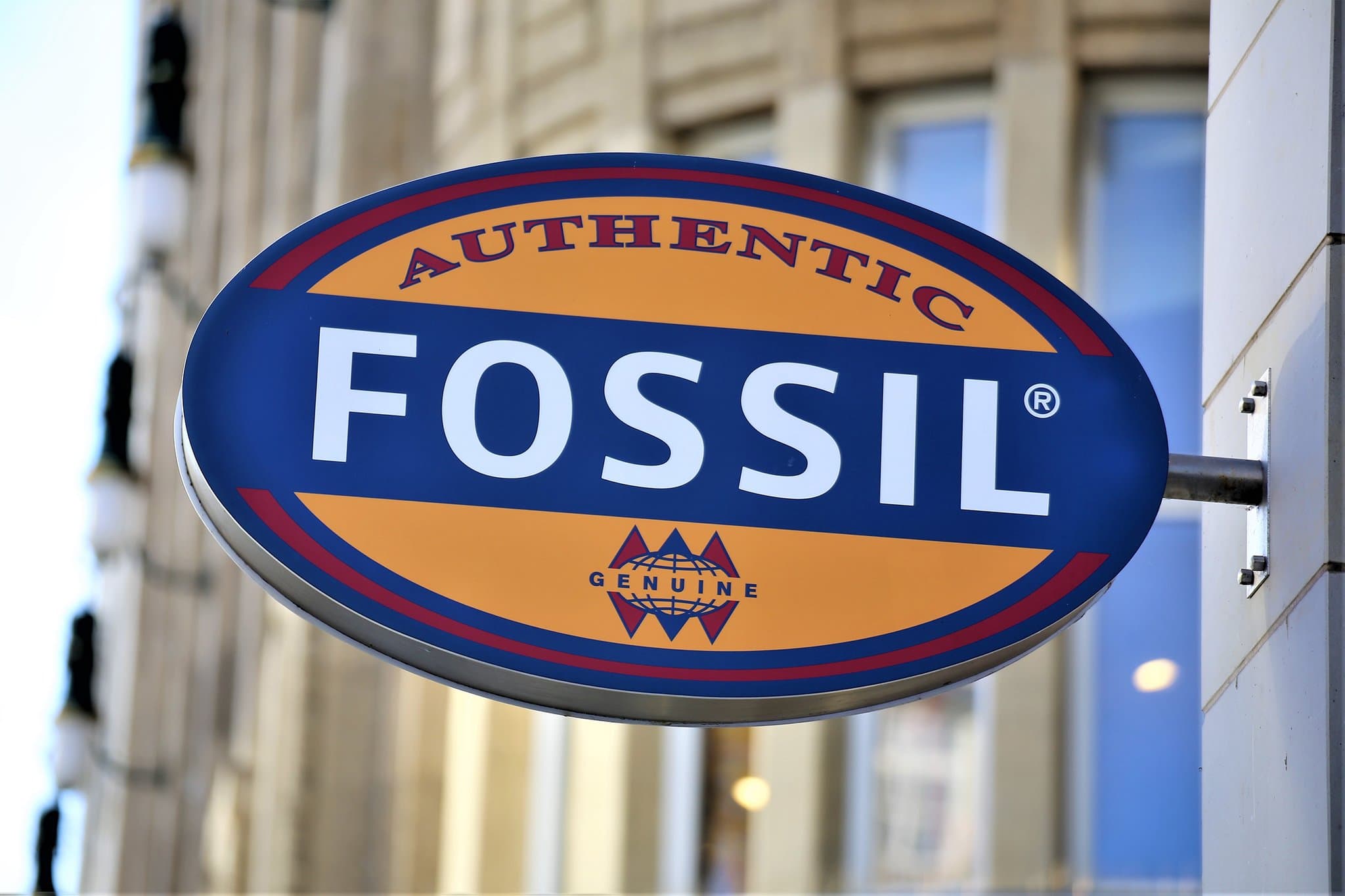 Fossil is an American brand that draws inspiration from vintage American style